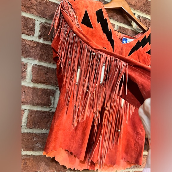 Vintage Custom Made burnt orange & black suede top with fringe beads and boning - Picture 4 of 16
